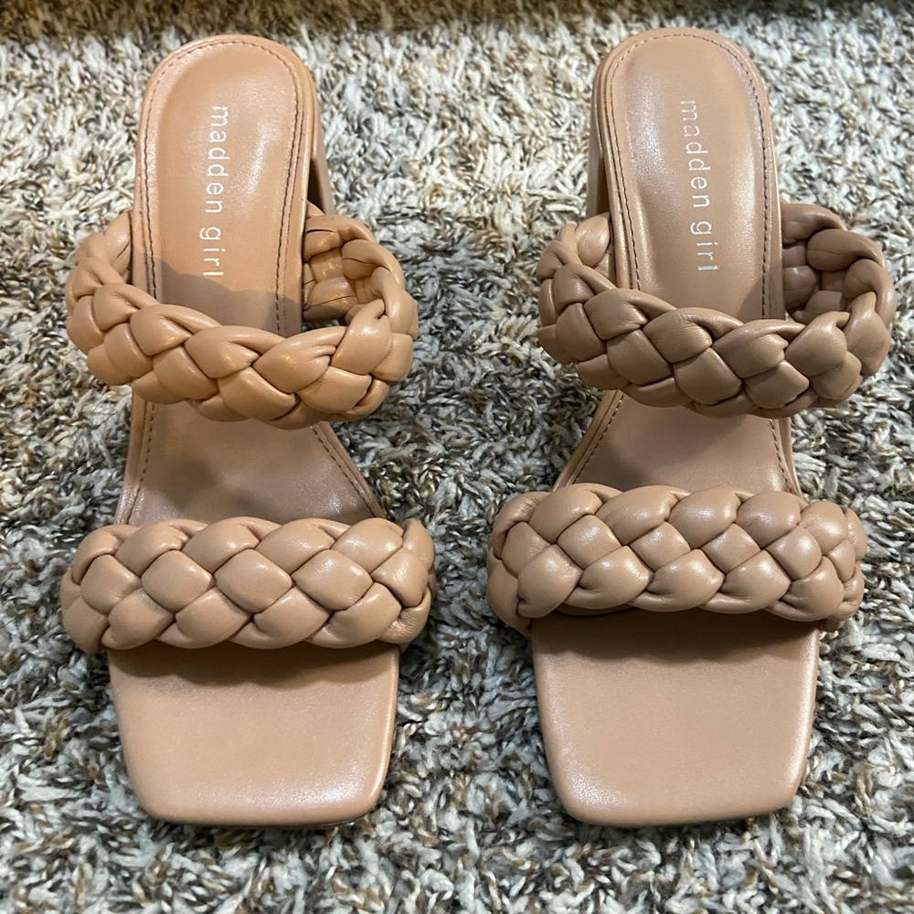 Madden Girl Nude Heels- size 8